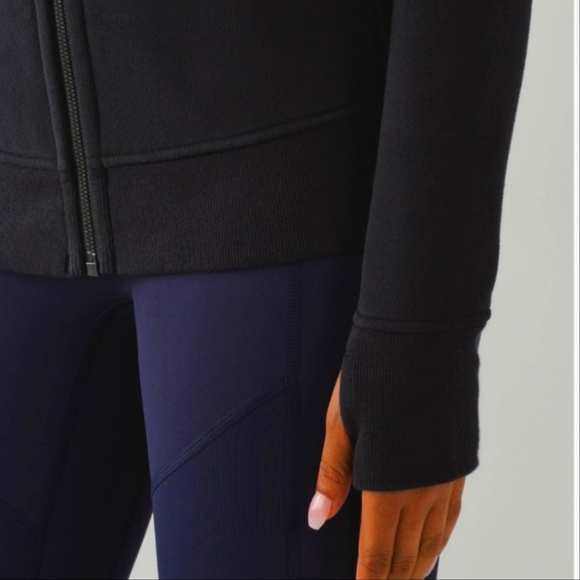 SOLD Lululemon Scuba Hoodie  Light Cotton Fleece size 10 in Black - Picture 4 of 7